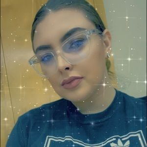 Meet your Posher, Torie